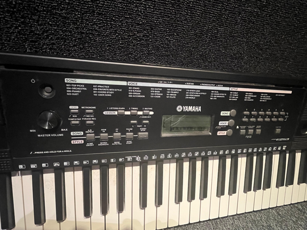 【二手】Yamaha PSR-E253 手提電子琴